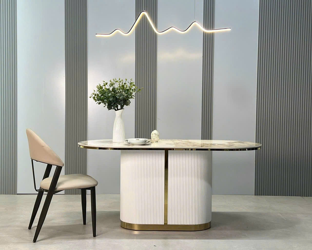 Bàn Ăn Mặt Đá Cao Cấp Hiện Đại